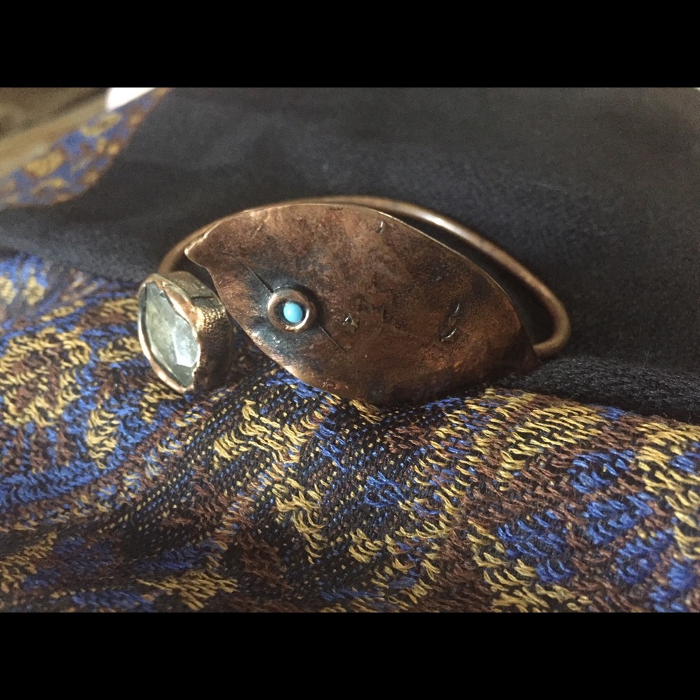 Hand made cooper bracelet with natural stones